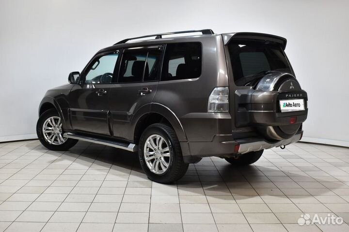 Mitsubishi Pajero 3.2 AT, 2012, 212 292 км