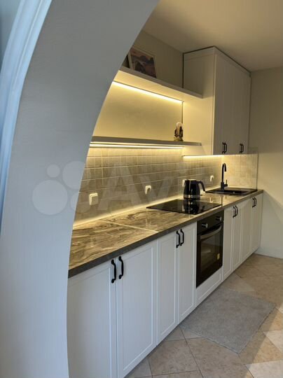 3-к. квартира, 108 м², 2/5 эт.