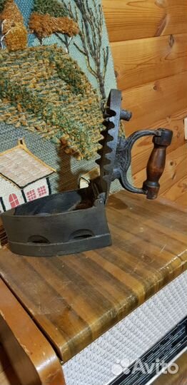 Утюг угольный