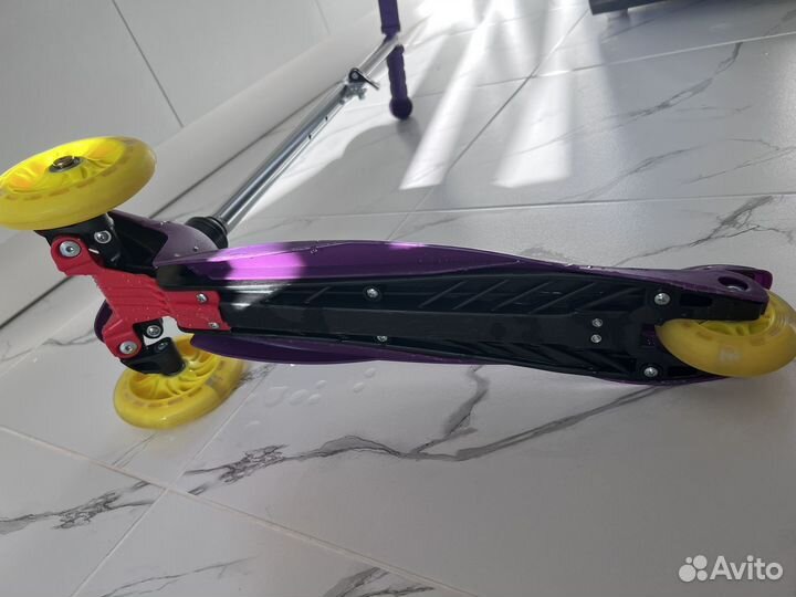 Самокат трехколесный kreiss