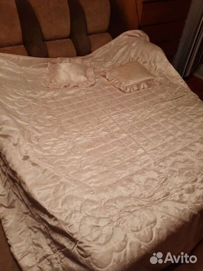 Покрывало на 2 х спальную кровать бу