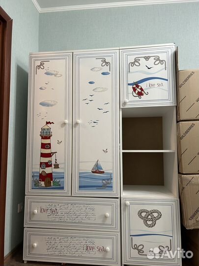 Шкаф в детскую комнату