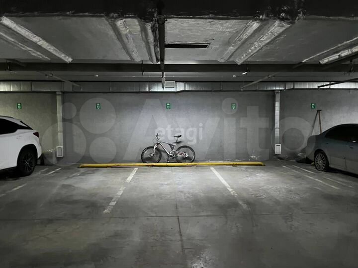 Машиноместо