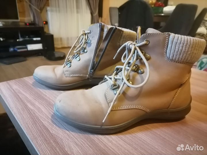 Ботинки женские