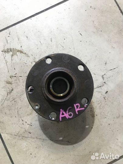 Ступица задняя Audi A6 AUK 2006