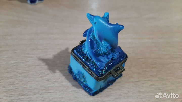 Сувениры статуэтки