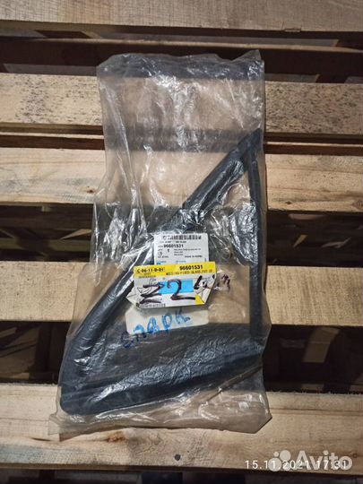 Уплотнитель форточки передней двери Спарк М200