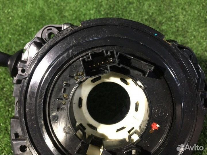 Коммутационный центр в рулевой колонке Bmw 320I