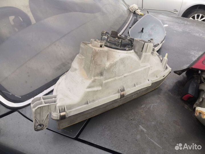 Фара Toyota Camry sv41