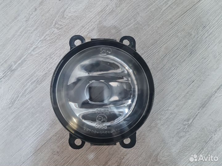 Противотуманная фара Suzuki grand vitara