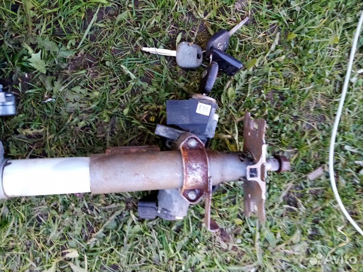 Рулевая колонка на авенсис 2006г.в всборе