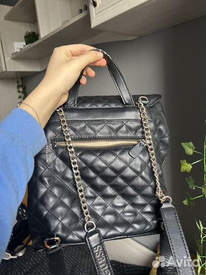 Рюкзак женский guess черный