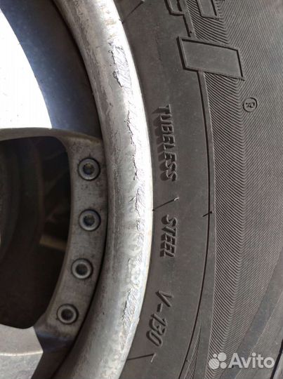 Viatti Strada Asimmetrico V-130 215/55 R17