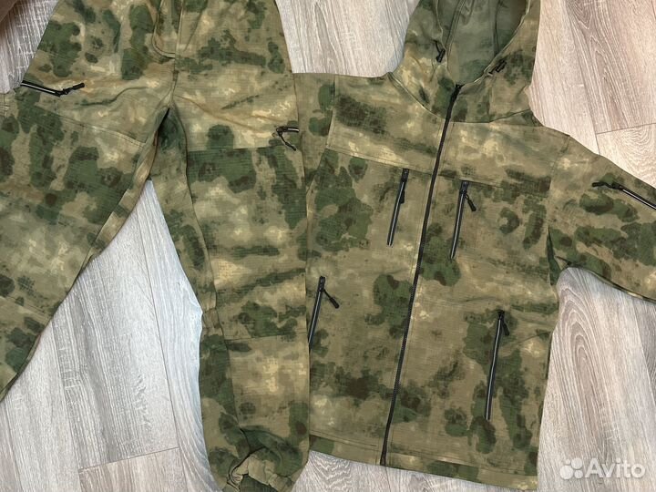 Костюмы летние 