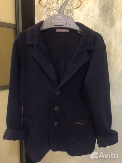 Рубашка Armani, куртка Zara