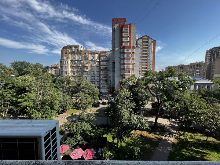 2-к. квартира, 56 м², 6/9 эт.