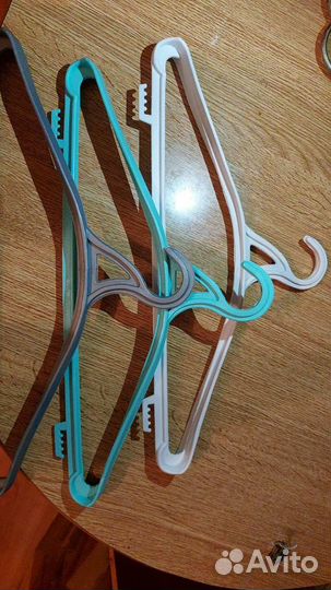 Вешалка плечики для одежды