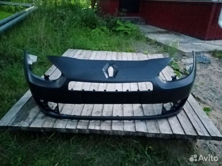 Бампер передний для Renault Fluence 2009-2017