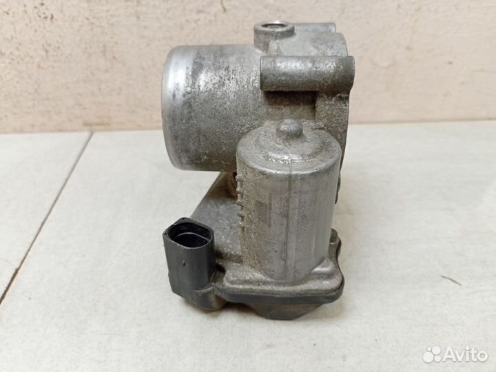 Дроссельная заслонка