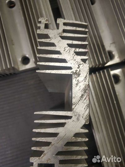 Алюминиевый радиаторы для радиоэлектроники