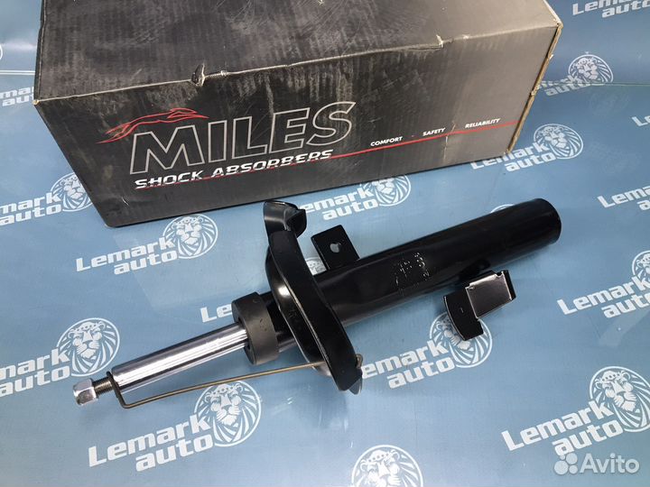 Амортизатор передний левый Ford Focus 2