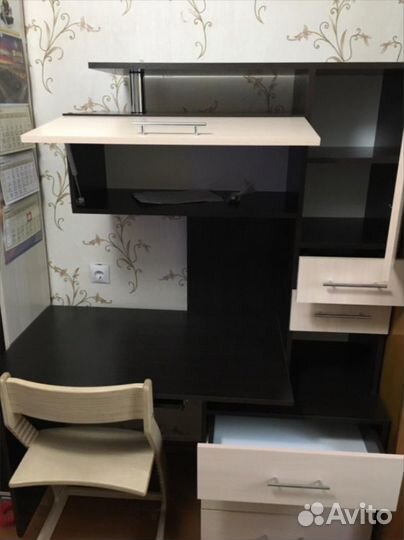 Компьютерный стол