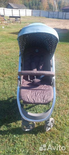 Прогулочная коляскa