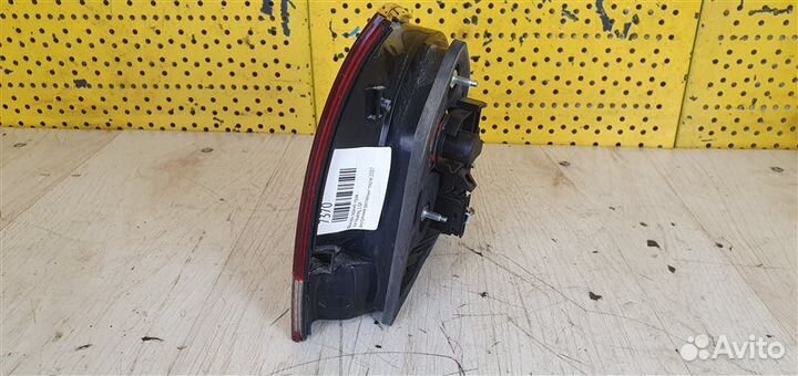 Фонарь правый Volkswagen Touareg 1 GP