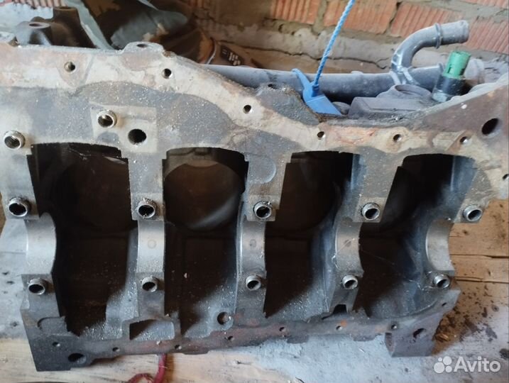 Продам блок на Renault loga, sandero 1.4