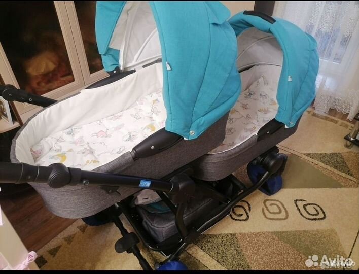 Коляска для двойни