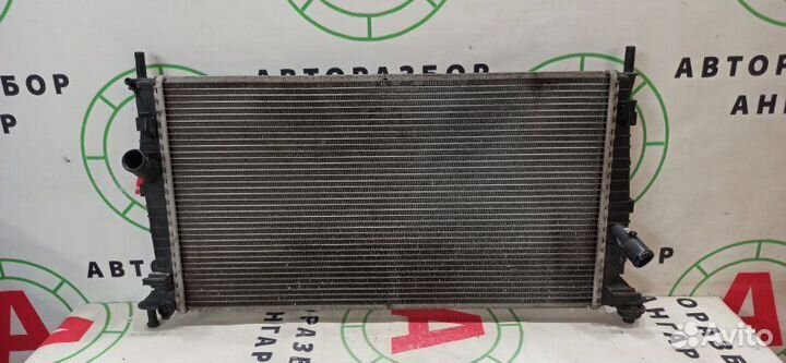 Радиатор охлаждения двигателя Mazda Mazda 3 BK