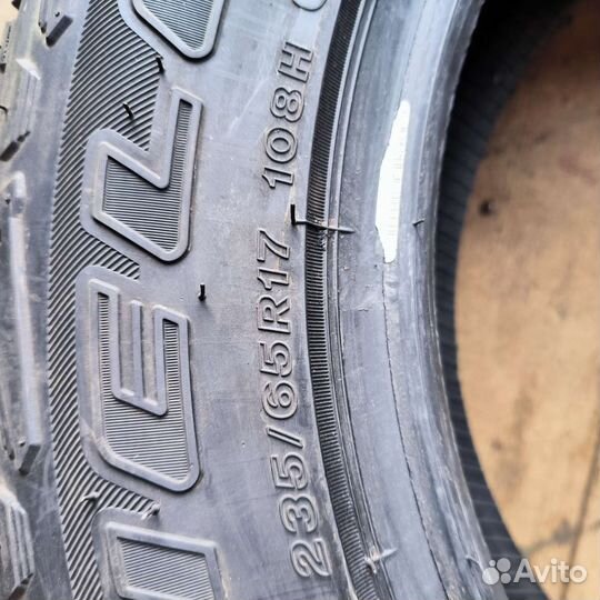 Bridgestone Dueler A/T 001 235/65 R17 108H