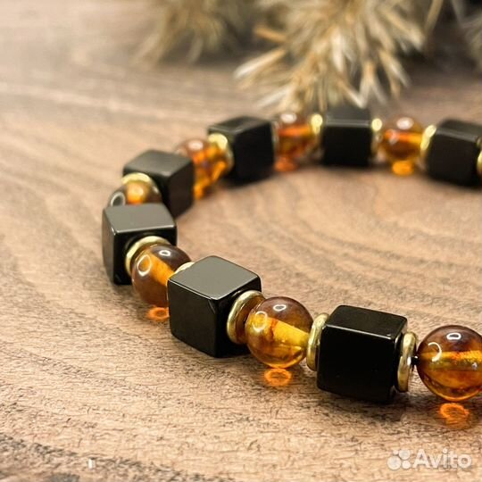Янтарный браслет