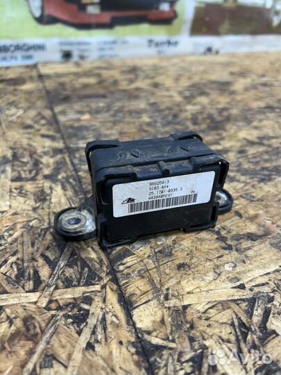 Датчик ускорения Шевроле Каптива