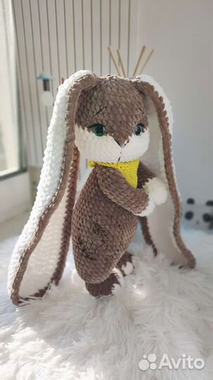 Вязаные игрушки зайка