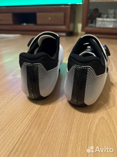 Шоссейные велотуфли Shimano RP400M новые