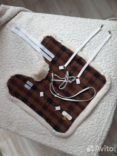 Лошади и амуниция для доставки