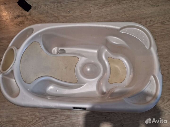 Детская ванночка для купания с горкой