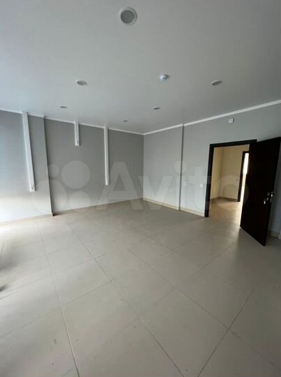 Свободного назначения, 90 м²