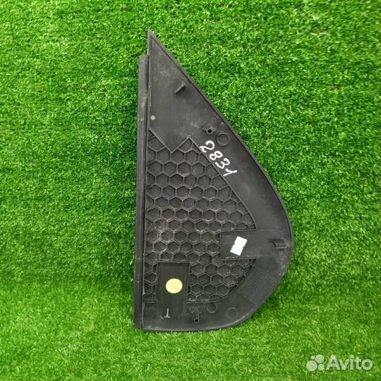 Накладка на торпедо (консоль) левая Volkswagen 6
