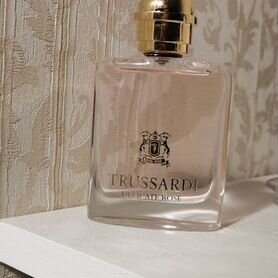 Delicate Rose trussardi туалетная вода