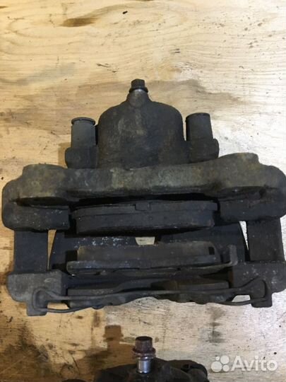 Опель Астра H 1.6 1.8 суппорт тормозной передний