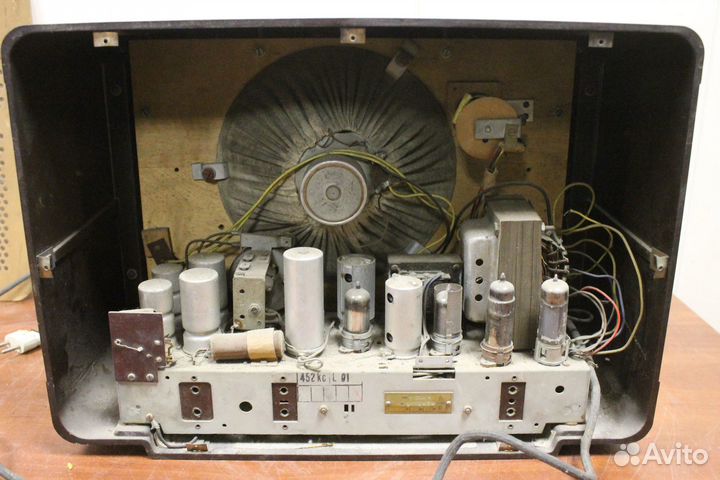 Ламповый приёмник Vera 244A 79