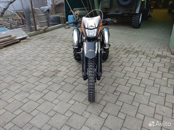Мотоцикл SNK