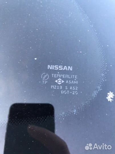 Стекло заднее левое Nissan March K12 2002-2005