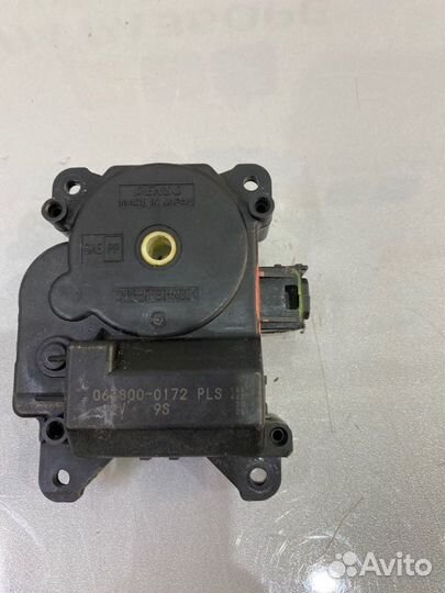 Сервопривод заслонки отопителя Toyota Camry XV55