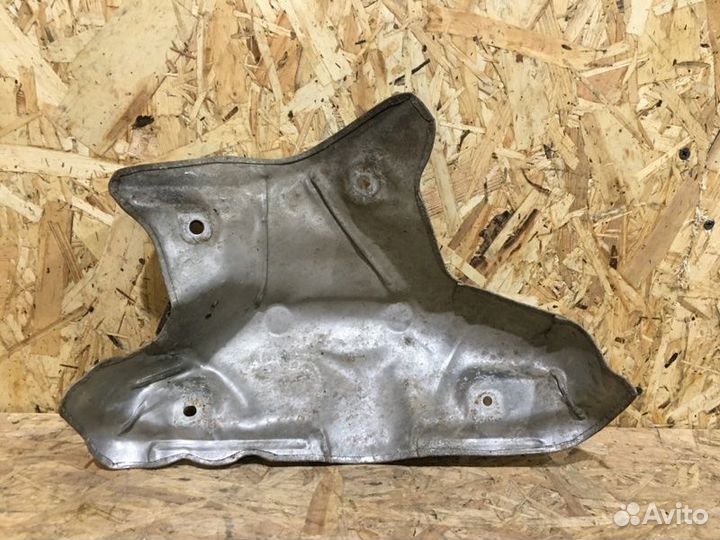 Экран тепловой выпускного коллектора 1.6 Renault