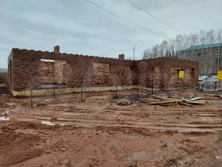 Дом 175 м² на участке 5 сот.