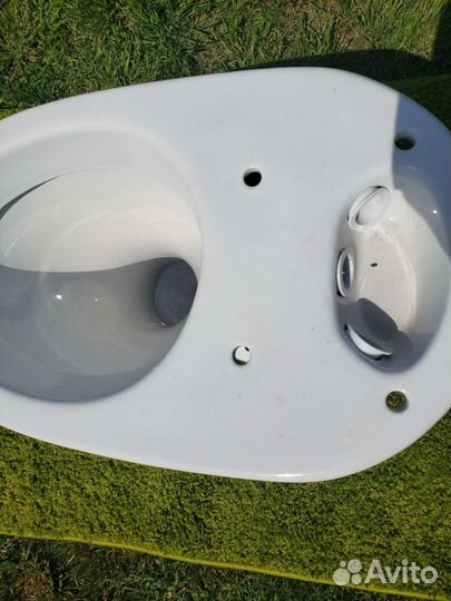 Унитаз новый