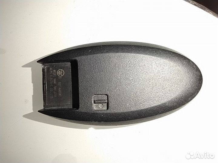 Смарт ключ Nissan Leaf